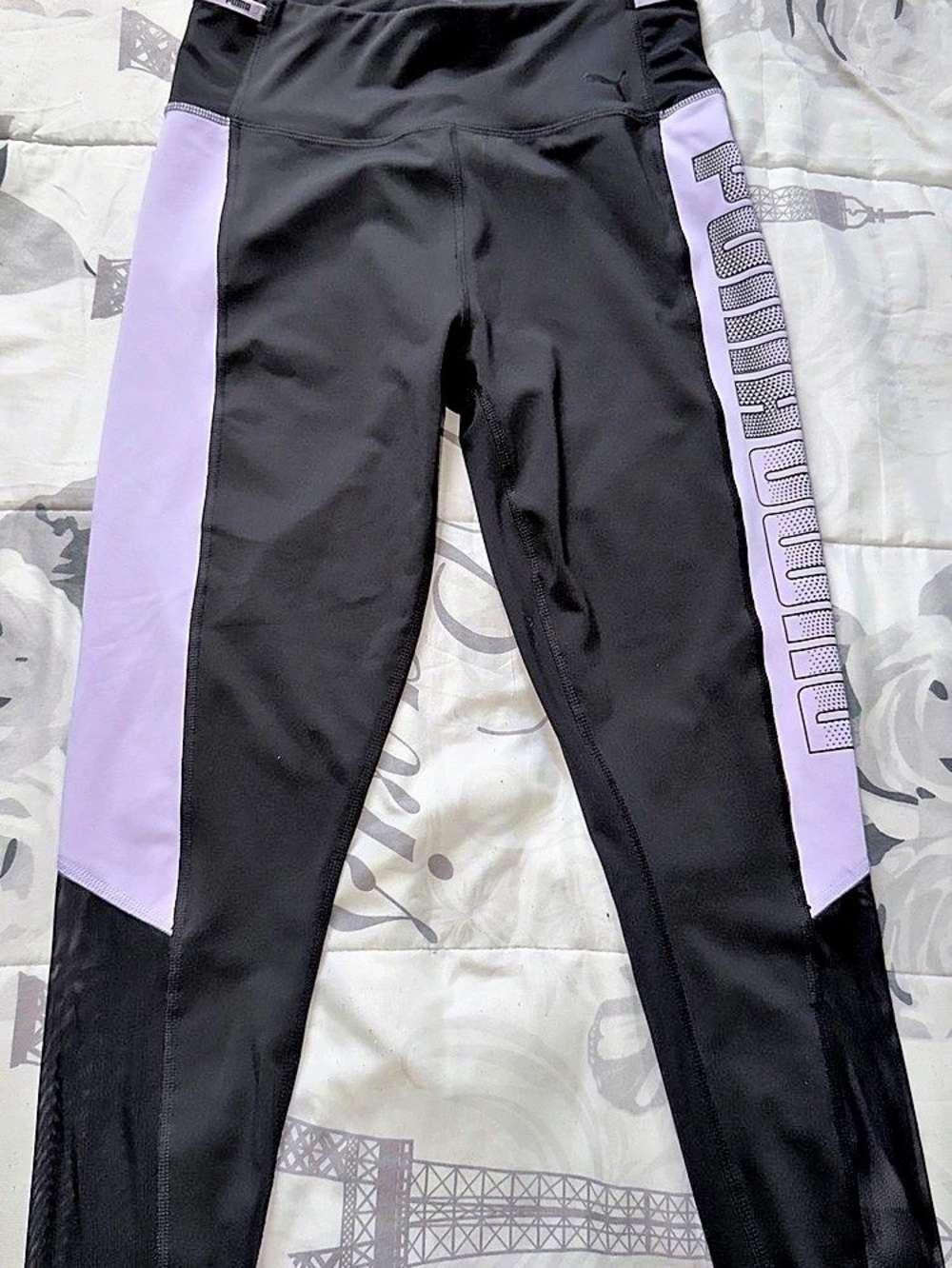 Puma Women's Black & Purple Athletic Leggings Like New